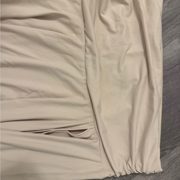 SHEIN Cream High-Low Skirt - Picture 5 of 6